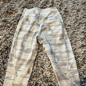 Alphalete Desert Camo pocket leggings